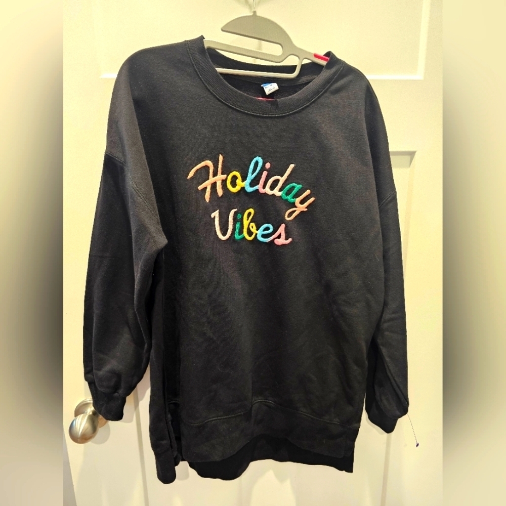 Old Navy Holiday Vibes Embroidered Black Sweatshirt Size M